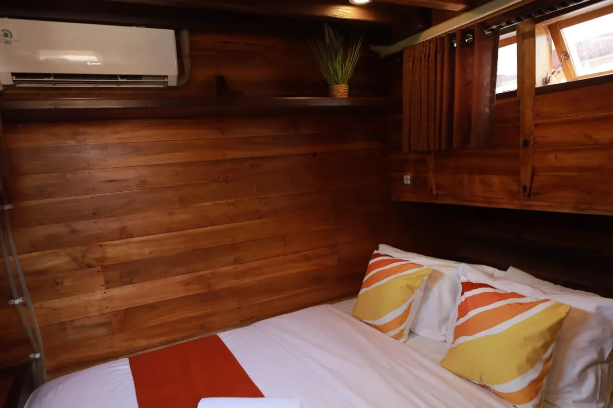 MV Floresta Main Deck Cabin
